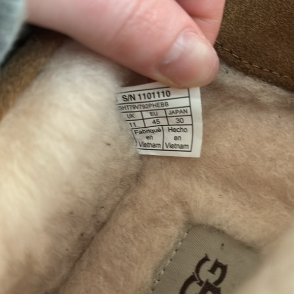 UGG Men’s Ascot Slipper Tan / Hardly Worn 🤍🤍🤍 - Picture 2 of 6